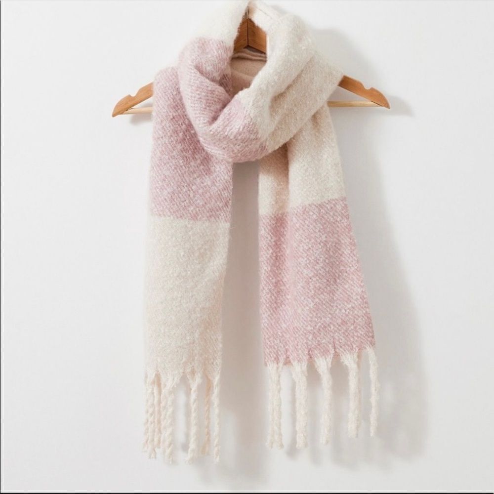 Gentle Fawn Huntington Long Scarf - Picture 4 of 4